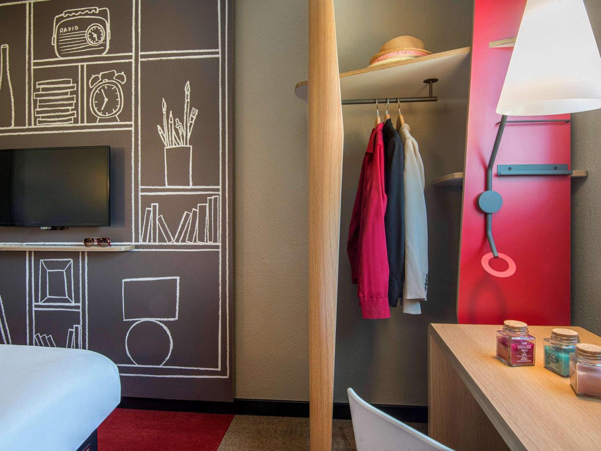 Ibis Manosque Cadarache Hotel Kültér fotó