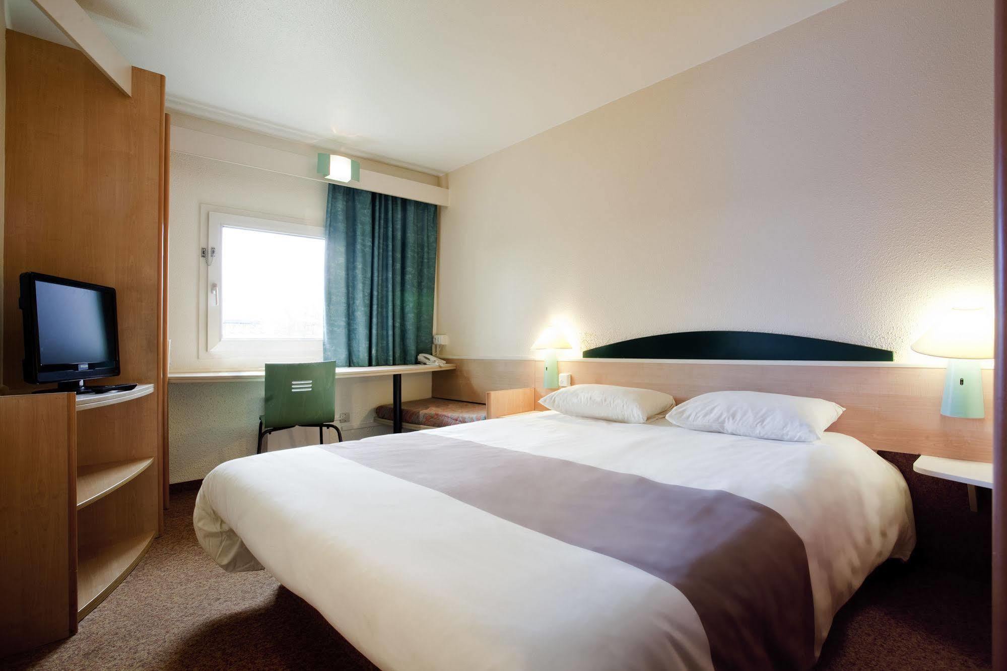 Ibis Manosque Cadarache Hotel Kültér fotó